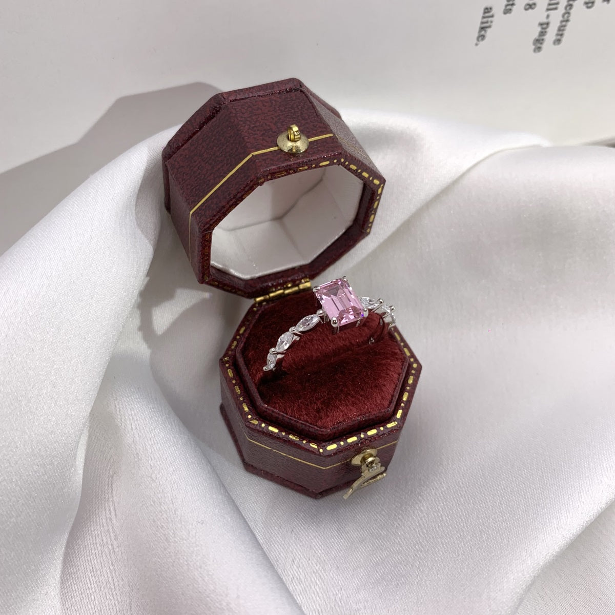 Vanessa Ring